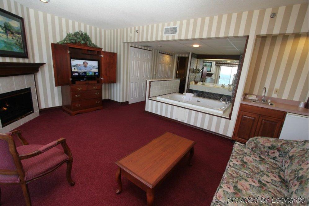 Bayshore Resort Traverse City Room photo
