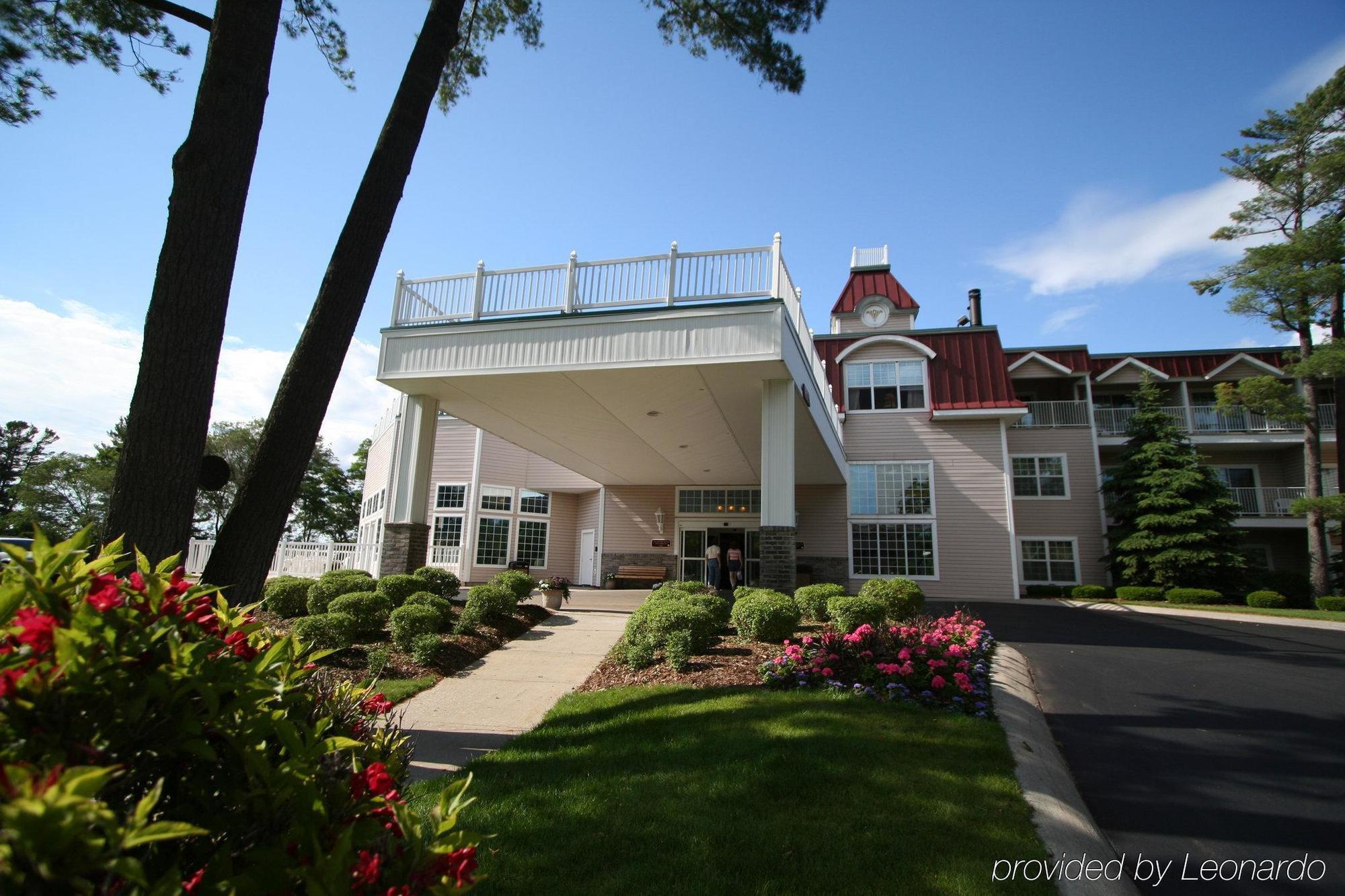 Bayshore Resort Traverse City Exterior photo