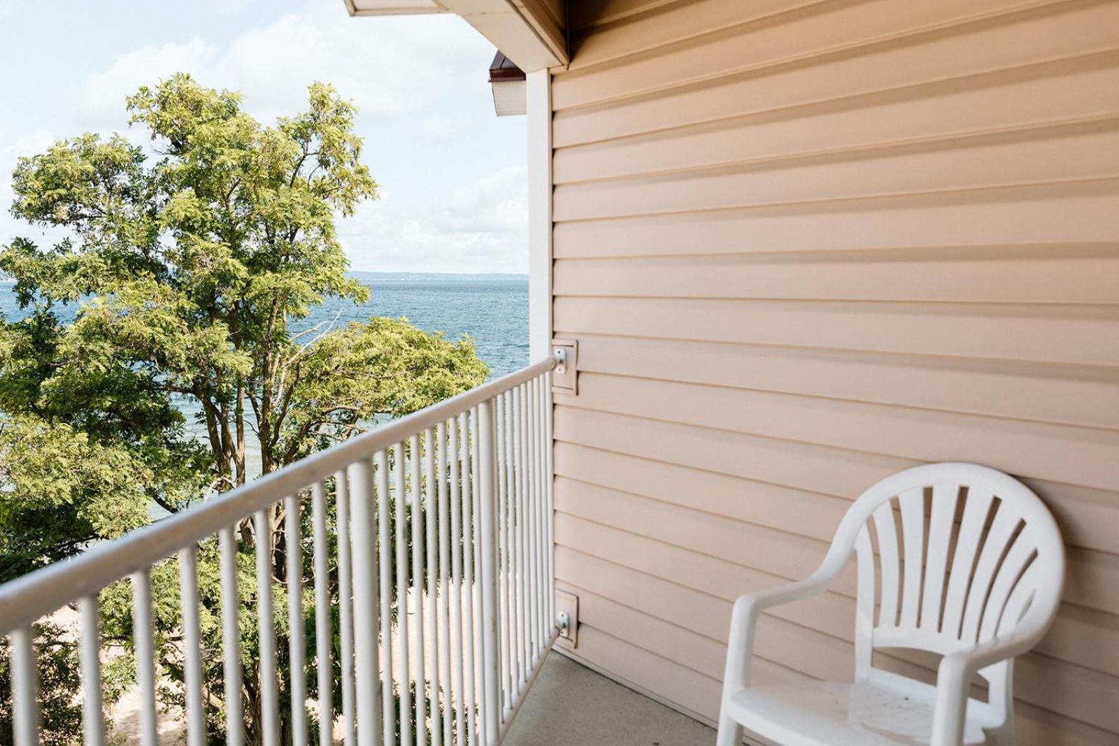 Bayshore Resort Traverse City Exterior photo