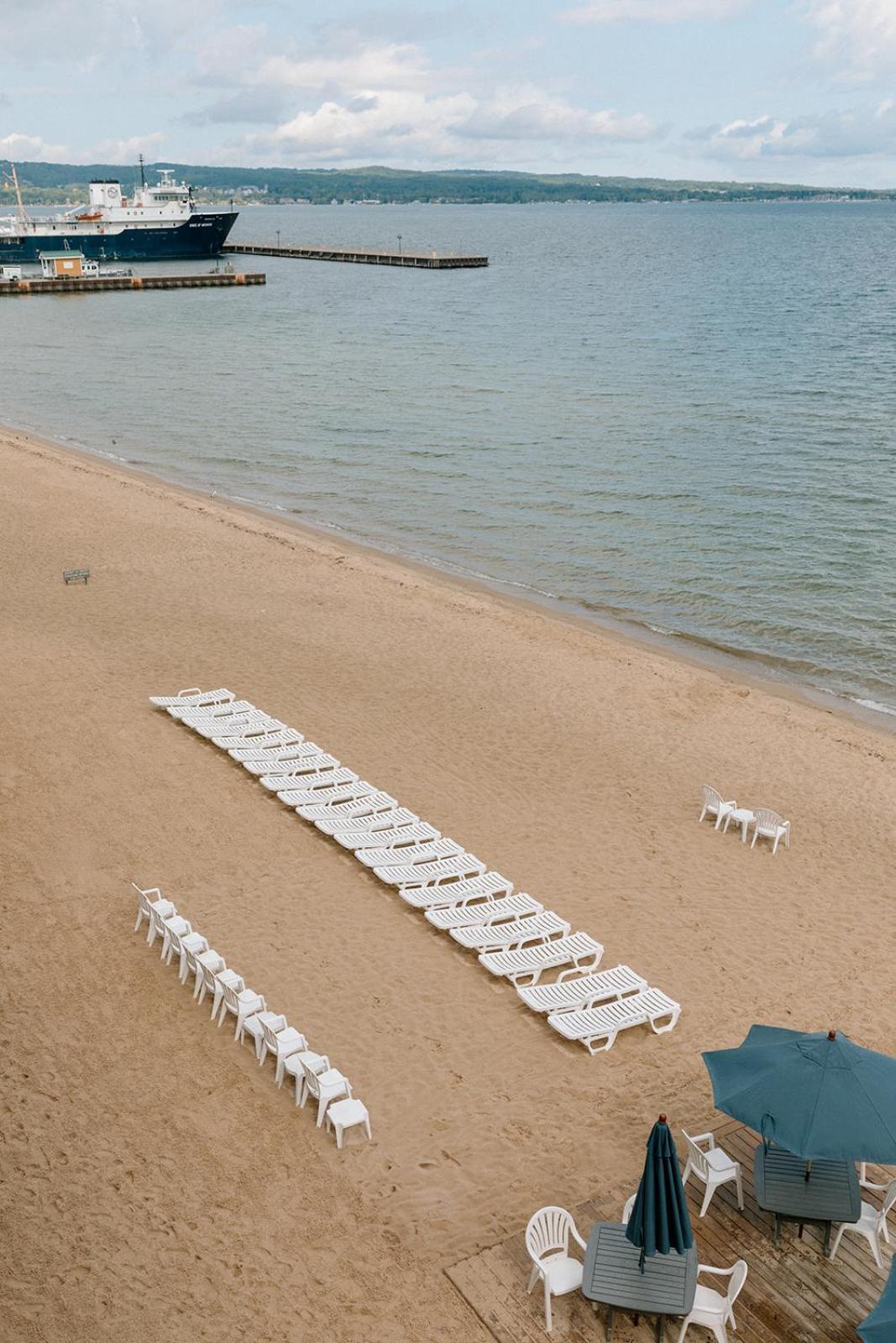 Bayshore Resort Traverse City Exterior photo