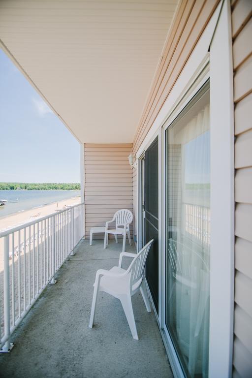 Bayshore Resort Traverse City Exterior photo