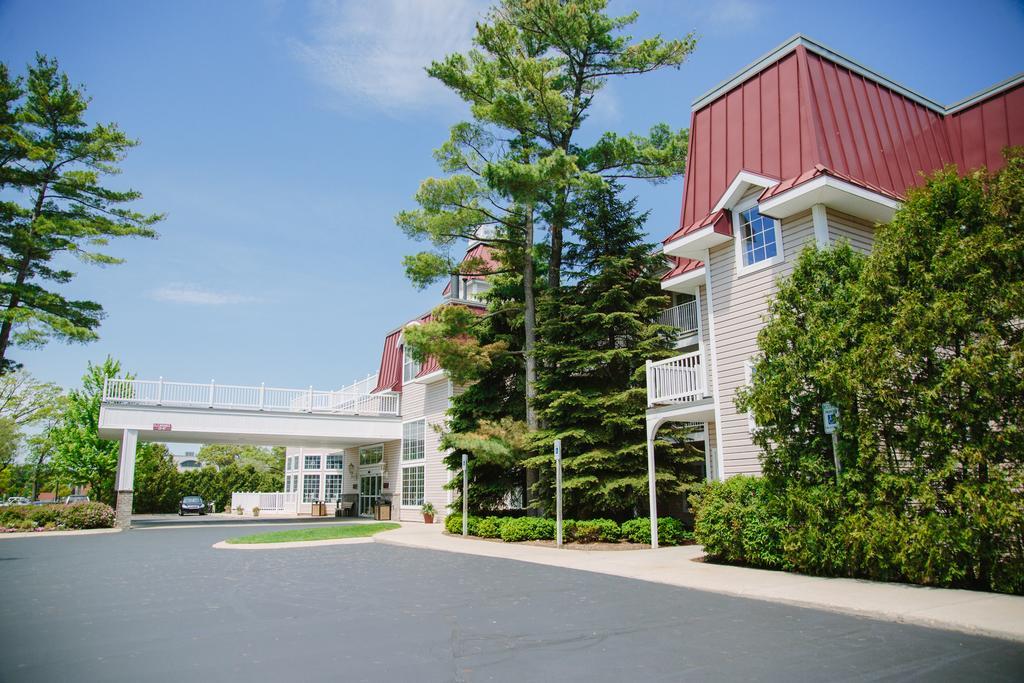 Bayshore Resort Traverse City Exterior photo